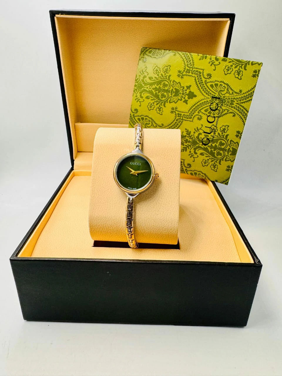 Women's Bracelet Watch Inspired by Gucci – Luxury Design with Elegant Gift Box
