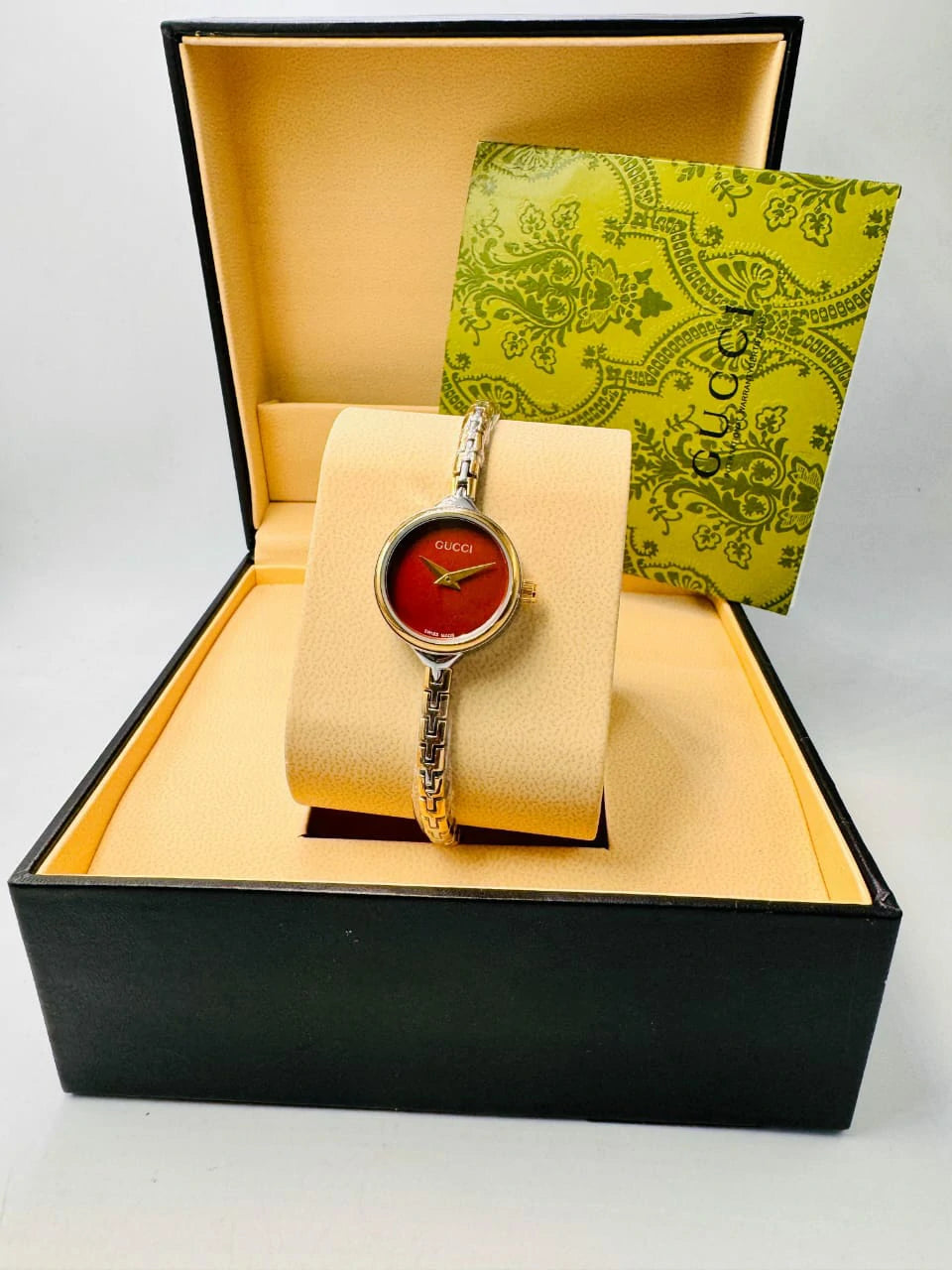 Women's Bracelet Watch Inspired by Gucci – Luxury Design with Elegant Gift Box
