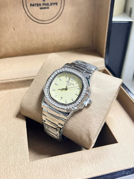 Classic Women’s Watch | Casual & Formal Style with a Modern Twist
